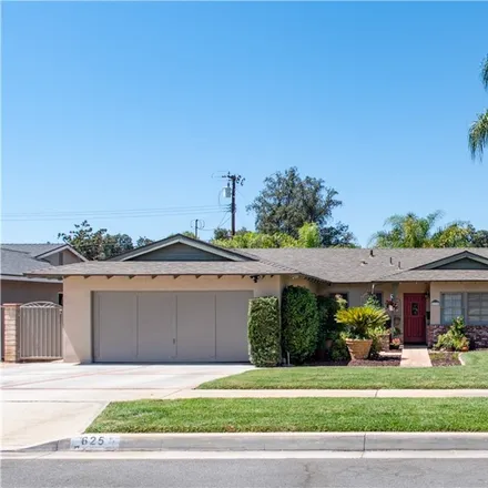 Buy this 3 bed house on 617 Cardinal Lane in Redlands, CA 92374
