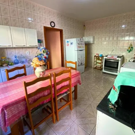 Buy this 2 bed house on Rua Joel de Oliveira Machado in Galega, Pindamonhangaba - SP