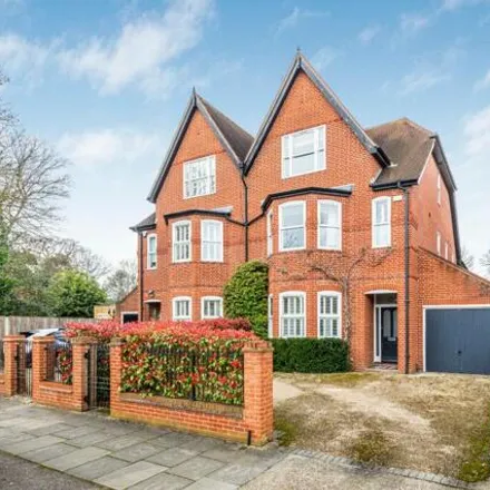 Buy this 6 bed duplex on Waldegrave Park in London, TW1 4TQ