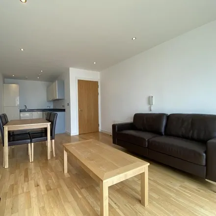 Image 3 - Alexandra Tower, 19 Princes Parade, Liverpool, L3 1BD, United Kingdom - Townhouse for rent
