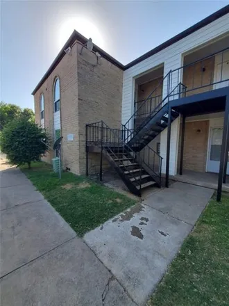 Image 2 - 6028 Westridge Lane, Fort Worth, TX 76116, USA - Condo for rent
