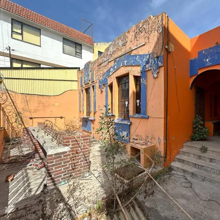 Buy this 3 bed house on Avenida 9 Poniente in Centro Histórico de Puebla, 72160 Puebla City
