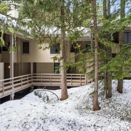 Image 2 - Mount Hood Academy, East Wyeast Trail, Government Camp, Clackamas County, OR 97028, USA - Condo for sale