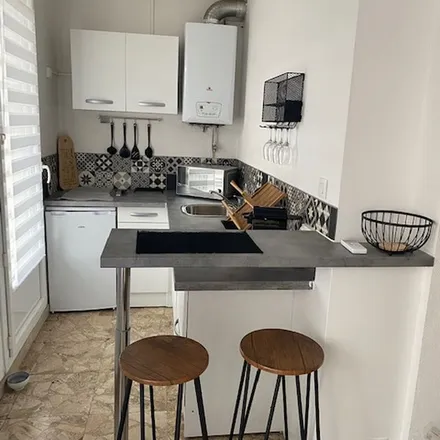Rent this 1 bed apartment on 111a Avenue de toulon in 13005 Marseille, France
