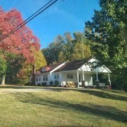 Buy this 4 bed house on 21769 East Main Street in Huntingdon, Carroll County
