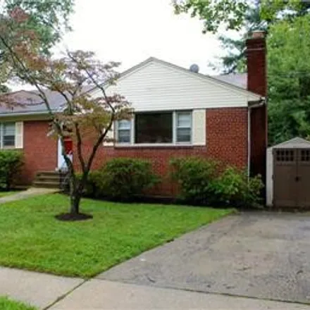 Rent this 3 bed house on 9702 Singleton Drive in Bethesda, MD 20817