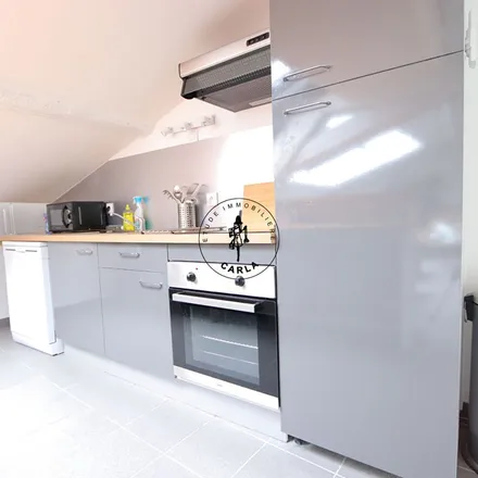 Rent this 4 bed apartment on 132 Grande Rue in Rue Étienne Dolet, 69600 Oullins