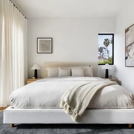 Image 6 - 5008 Cedros Avenue, Los Angeles, CA 91403, USA - Apartment for rent