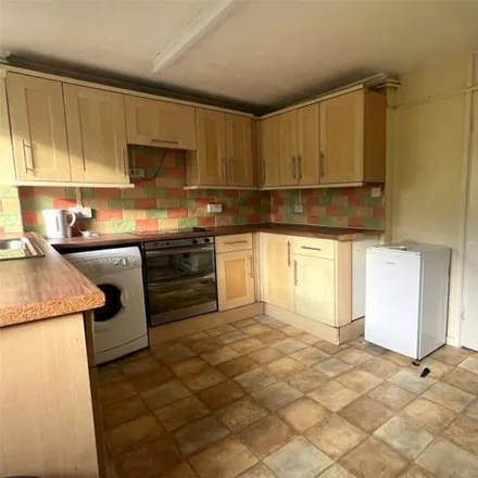 Image 8 - Siskin Close, Haverfordwest, SA61 2TT, United Kingdom - Apartment for sale