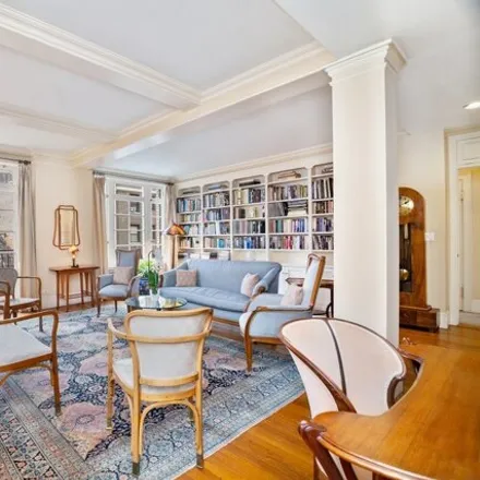 Image 1 - 122 East 82nd Street, New York, NY 10028, USA - Apartment for sale
