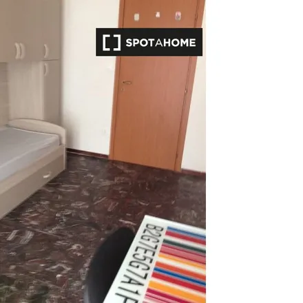 Rent this 6 bed room on Via Stalingrado 23/2 in 40128 Bologna BO, Italy