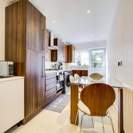 Image 2 - unnamed road, London, SW6 4PD, United Kingdom - Apartment for rent