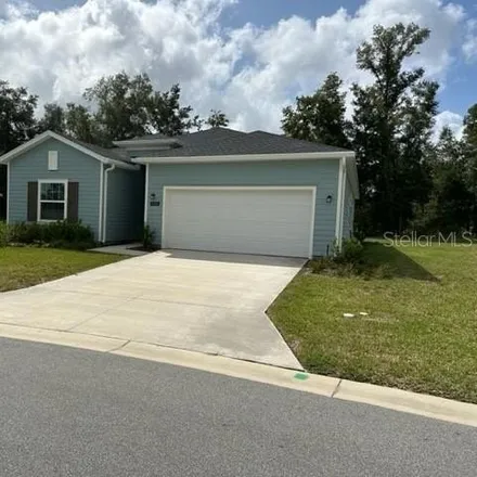 Rent this 3 bed house on Southwest 74th Loop in Marion County, FL
