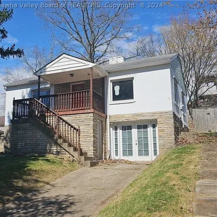 Buy this 2 bed house on 1221 Woodland Drive in Charleston, WV 25302