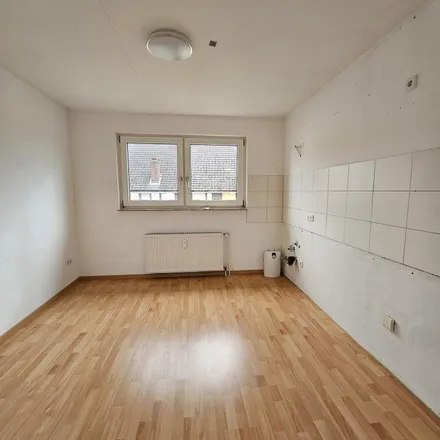 Rent this 3 bed apartment on Heinser Straße 37 in 37671 Stahle Höxter, Germany