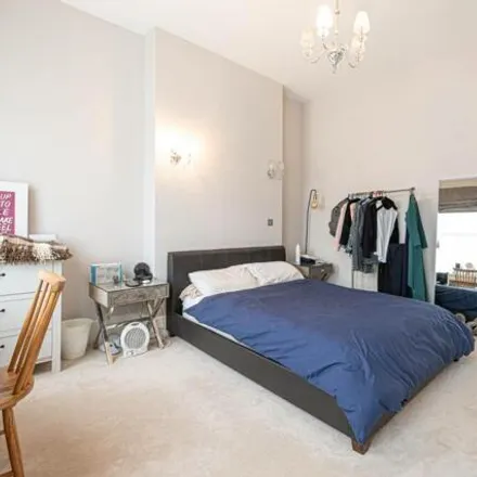 Image 4 - Ornan Court, Ornan Road, London, NW3 5AG, United Kingdom - Apartment for sale