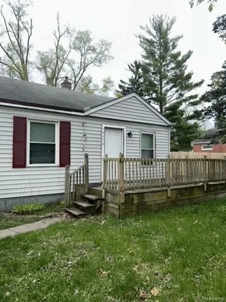Buy this 2 bed house on Pembroke Avenue in Redford Township, MI 48152
