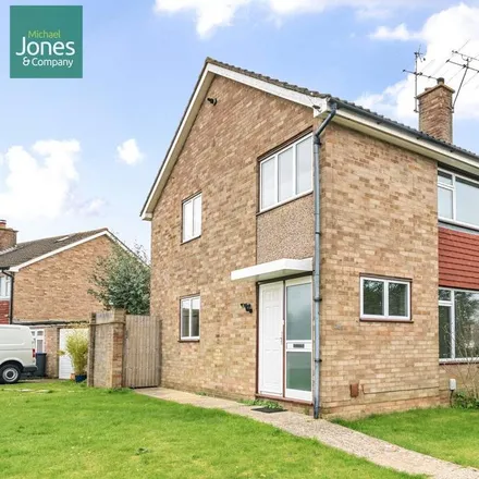 Rent this 3 bed duplex on Chippers Road in Castle Road, Goring-by-Sea
