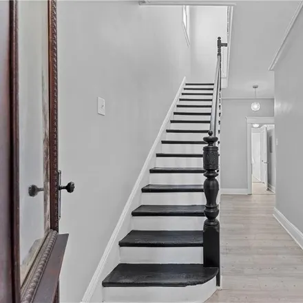 Image 3 - 836 East 229th Street, New York, NY 10466, USA - Townhouse for sale