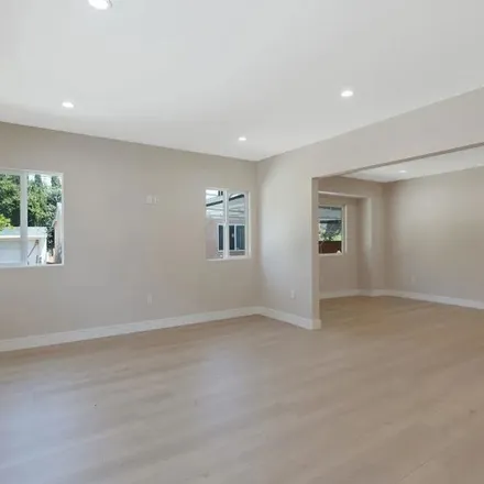 Rent this 3 bed apartment on 5939 Lexington Avenue in Los Angeles, CA 90038