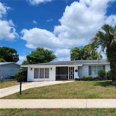 Buy this 3 bed house on 1462 Findlay Street in Deltona, FL 32725