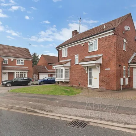 Rent this 5 bed house on Cromer Way in Streatley, LU2 7GF