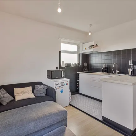 Rent this 1 bed apartment on Dalenborchstraat 8 in 2800 Mechelen, Belgium