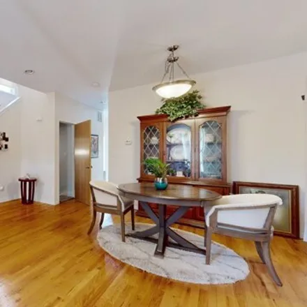 Image 8 - 8625 South Normal Avenue, Chicago, IL 60620, USA - House for sale
