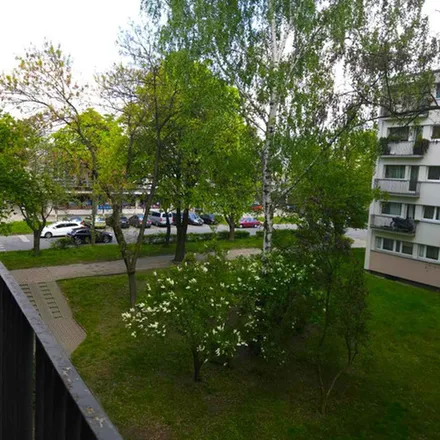 Rent this 1 bed apartment on Kaczeńcowa - Lniana in Kaczeńcowa, 91-214 Łódź