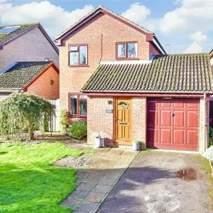 Buy this 3 bed house on Meades Close in Marden, TN12 9QG