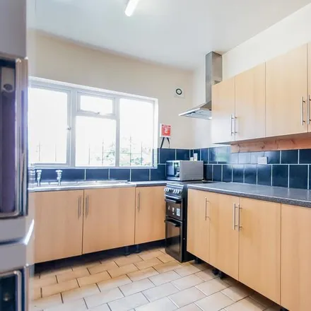 Rent this 1studio townhouse on 21 Harrow Road in Selly Oak, B29 7DN