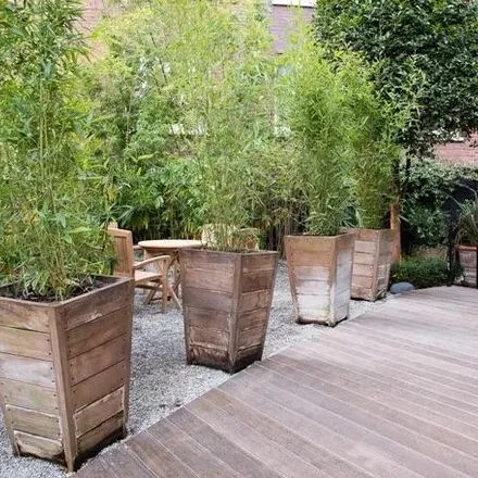 Image 6 - The Greenhouse, 27a Hill Street, London, W1J 5LX, United Kingdom - Apartment for rent