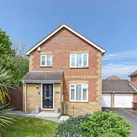 Buy this 3 bed house on Rosemount Court in Strood, ME2 3NF
