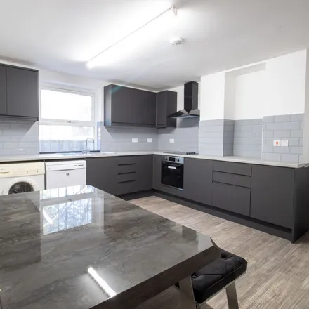 Rent this 1 bed apartment on Matthews Accomodation in Brudenell Road, Leeds