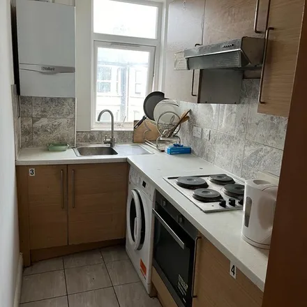 Rent this 1 bed apartment on Dollis Hill in Chapter Road, Dudden Hill