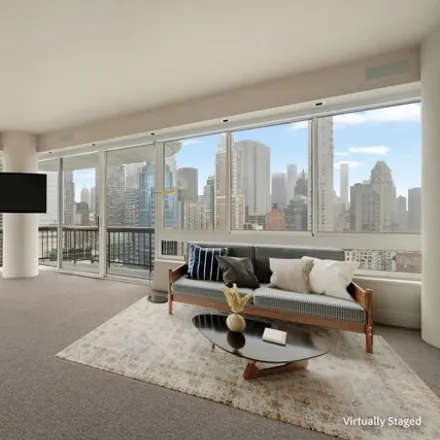 Image 7 - Trump Plaza Apartments, 167 East 61st Street, New York, NY 10021, USA - Apartment for rent