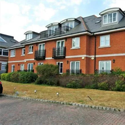 Image 4 - Abbey Road, Chertsey, KT16 8NG, United Kingdom - Apartment for sale