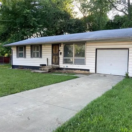 Buy this 3 bed house on George Melcher Elementary School in Lawn Avenue, Kansas City