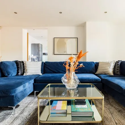 Image 4 - Northam House, 233 Upper Richmond Road, London, SW15 6SN, United Kingdom - Apartment for rent
