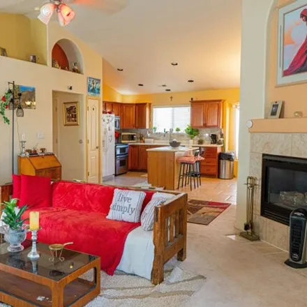 Image 3 - 6301 Calle Dolce Northwest, Albuquerque, NM 87114, USA - House for sale