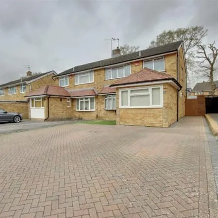 Buy this 4 bed duplex on Kingscote Road in Havant, PO8 8QB