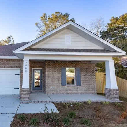Buy this 4 bed house on 916 Linden Avenue in Niceville, FL 32578