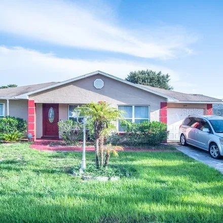 Buy this 3 bed house on 1055 Mansfield Road in Tavares, FL 32778