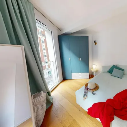 Rent this 5 bed room on 333 Rue de Belleville in 75019 Paris, France