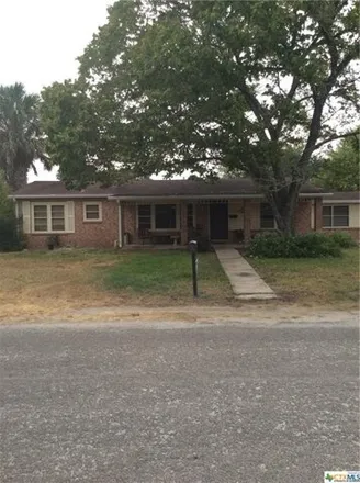 Image 1 - 1398 North McLeod Street, Cuero, TX 77954, USA - House for sale