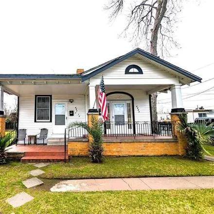 Buy this 2 bed house on 2603 Jefferson Highway in Harahan, Jefferson Parish