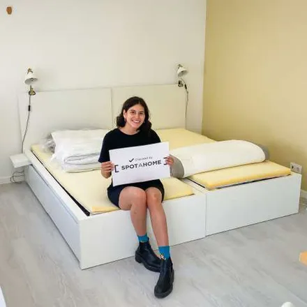Rent this 9 bed apartment on Caixa Geral de Depósitos in Rua Machado dos Santos 450B, 2775-196 Parede