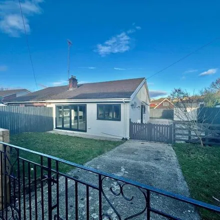 Image 2 - Oaks End Close, Gilfach, CF82 8HZ, United Kingdom - Duplex for sale
