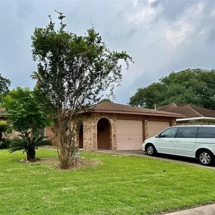 Buy this 3 bed house on 15750 Rill Lane in Houston, TX 77062