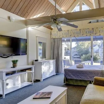 Rent this studio condo on Hilton Head Island